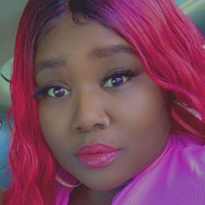 Meet your Posher, Tiara